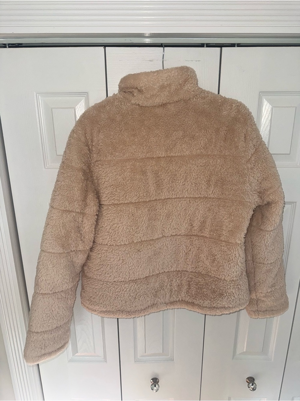 Pink Lily History of Us Tan Cream Puffer Sherpa Zip Up Jacket with Pockets - Picture 4 of 4